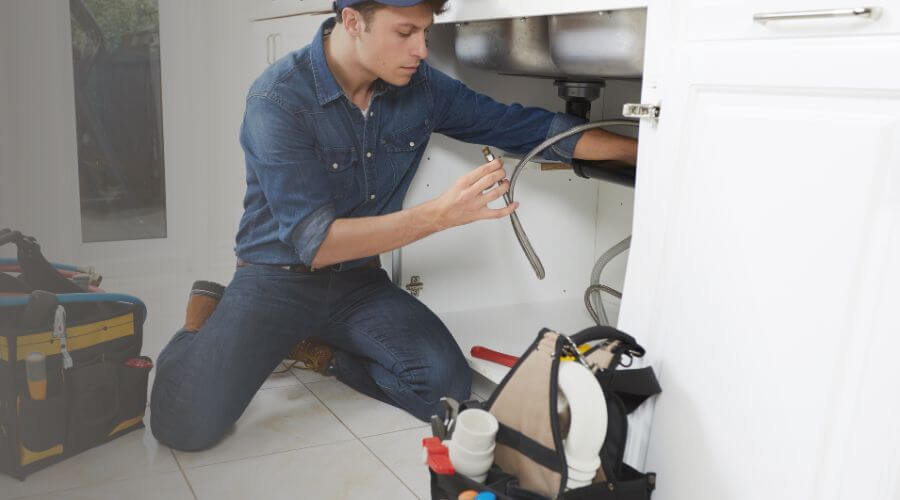 Professional water heater repair in Fruitvale, TX